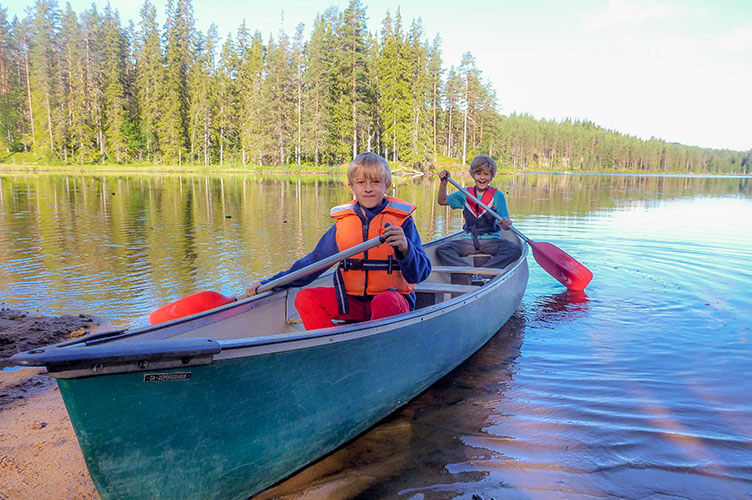 Familienabenteuer im Norden - Kanuwanderung und Ferienhaus in Schweden