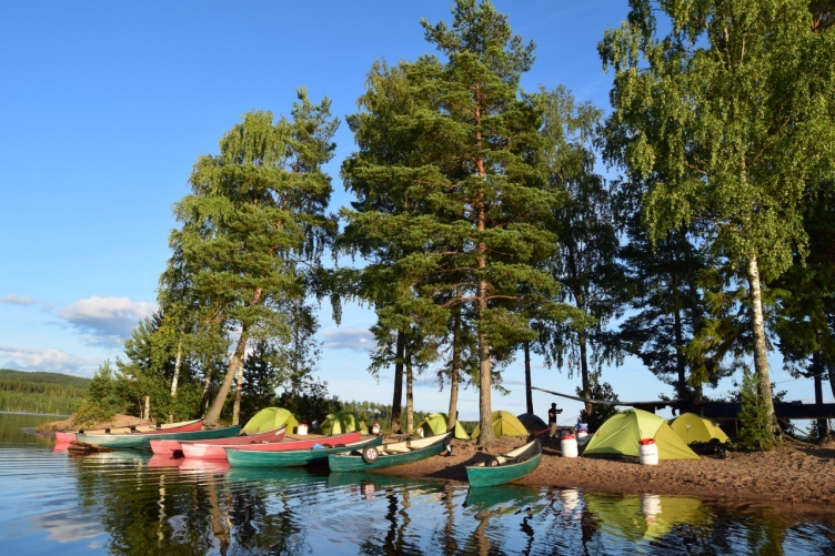 Schweden Kanutour mit Familie - Paddeltour mit KindSchweden Kanutour mit Familie - Paddeltour mit Kind