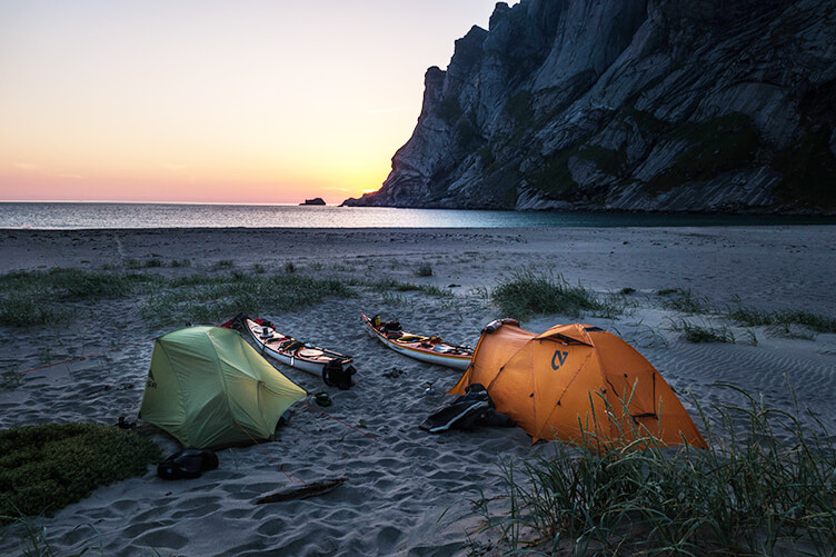 Geführte Kajak- und Wandertour für Familien auf den Lofoten