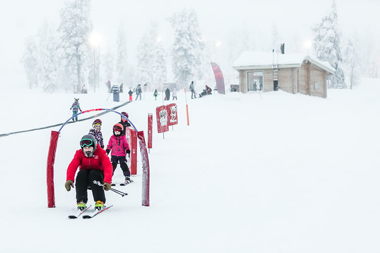 Skiurlaub in Lappland für die ganze Familie