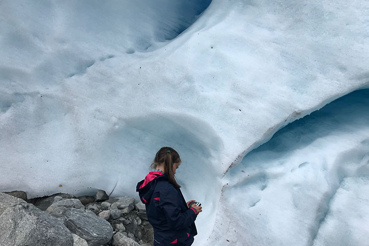 Auf dem Gletscher Blåisen in Norwegen